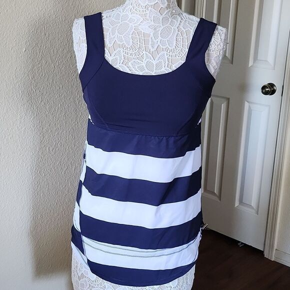 Lululemon Athletica Top - Picture 1 of 8